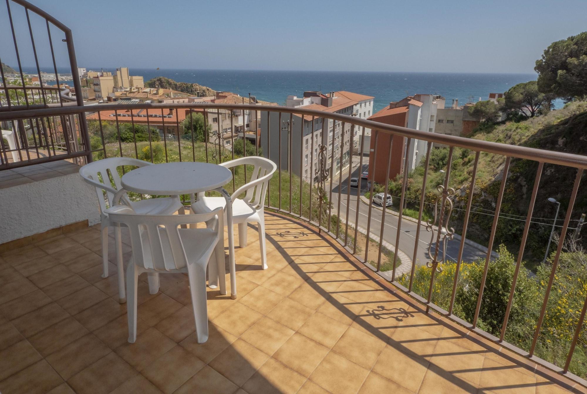 Apartamentos AR Family Muntanya Mar Blanes Exterior foto
